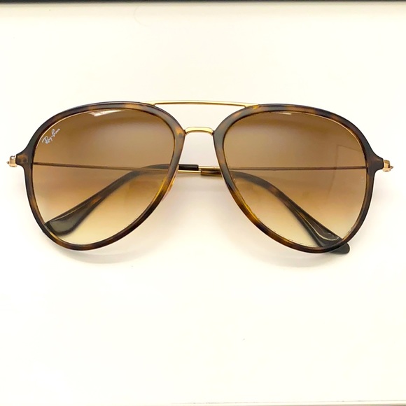 Ray-Ban Accessories - Rayban Aviator Sunglasses NEW